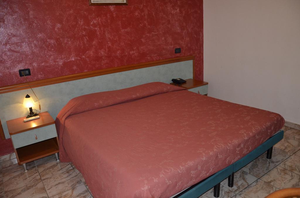 Hotel Formica Savignano sul Panaro Dış mekan fotoğraf